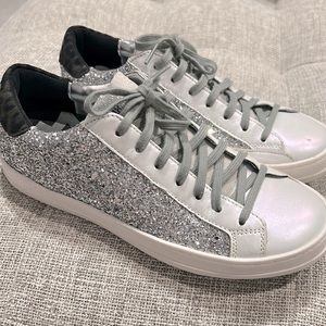 P448 John Ginerva glitter sneakers